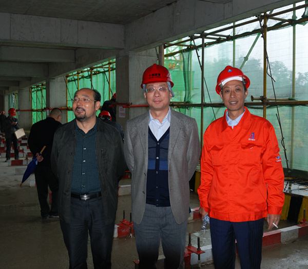 �н���̎�������c�{���I����Ӱ